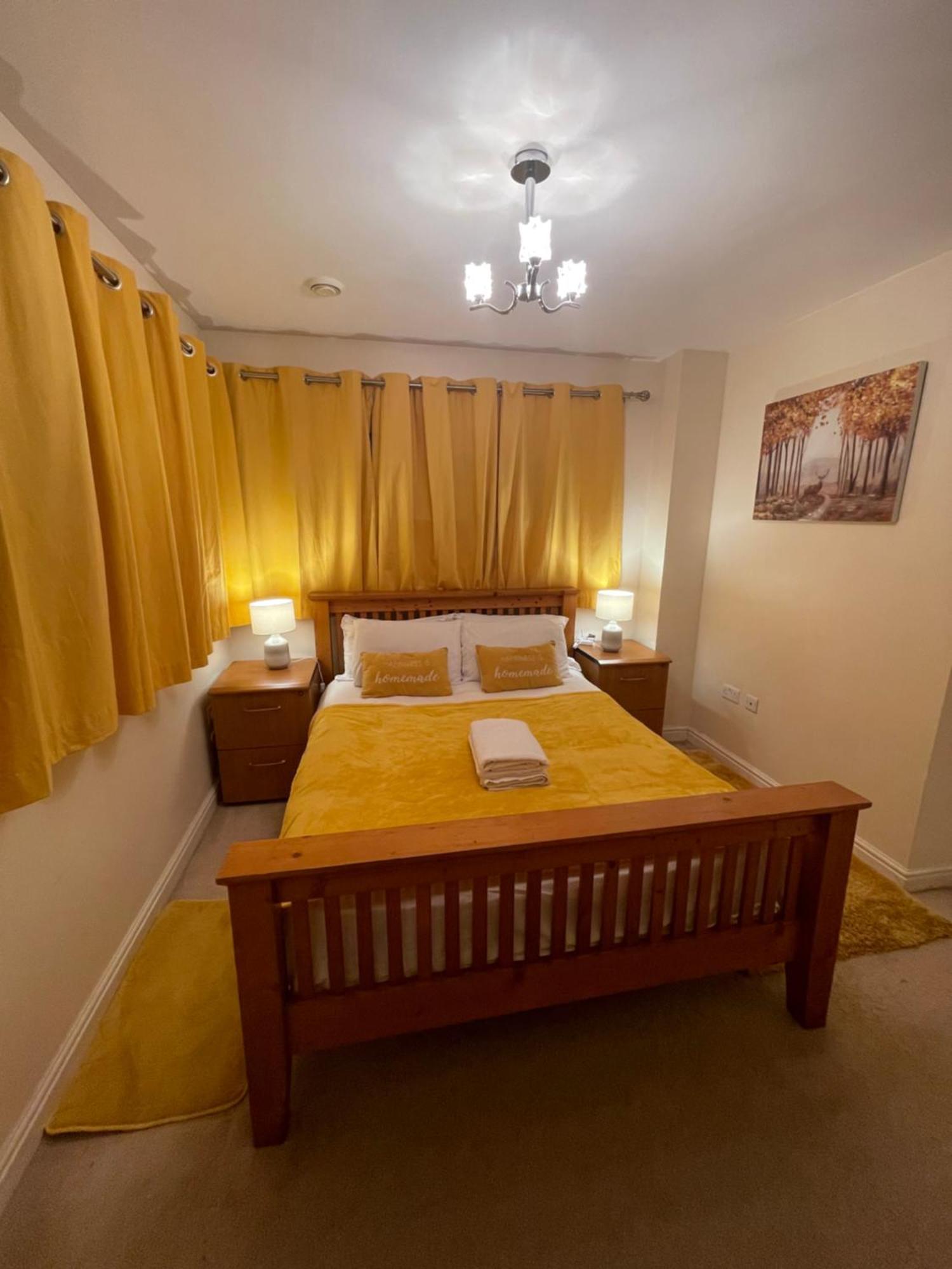 In Cardiff. Sleeps 6 Cardiff
